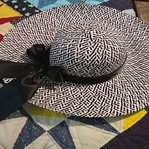 Beach hat
